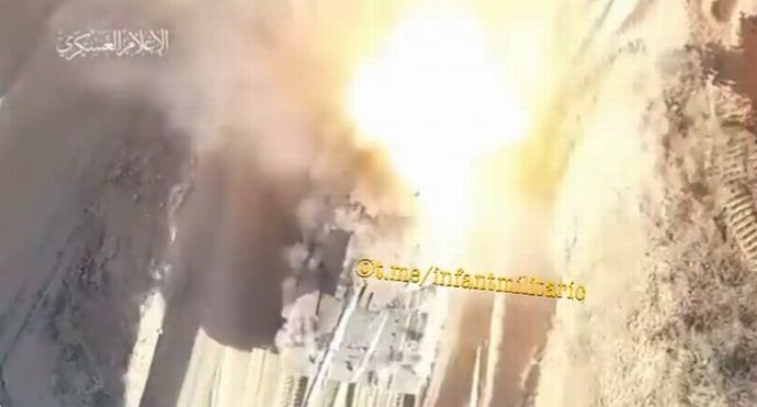 ガザ地区でまたメルカヴァIV戦車を破壊、ドローンから爆弾投下！