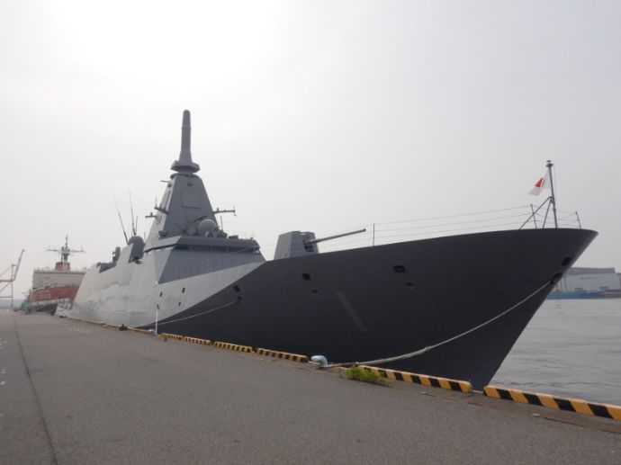 もがみ型護衛艦に各国企業や軍関係者を招待し、我が国の優れた新型護衛艦をアピール！
