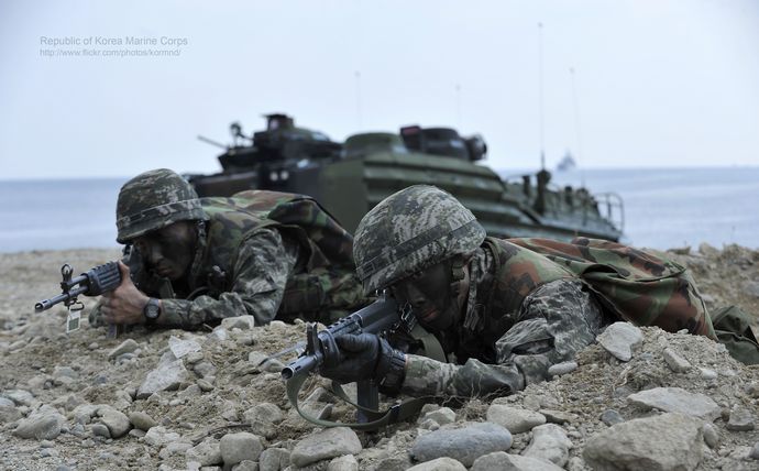 韓国代表約400人がパリ五輪向け海兵隊で3日間の訓練「ワンチームコリア」に参加…前時代的という批判も！