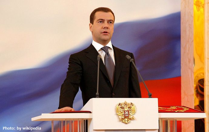 ロシア前大統領「悲しいなら日本の手法で切腹を」…北方領土めぐる岸田首相発言に！