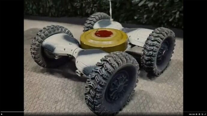 ロシア軍、ホバーボードを改造した自爆無人車両を使い始める！