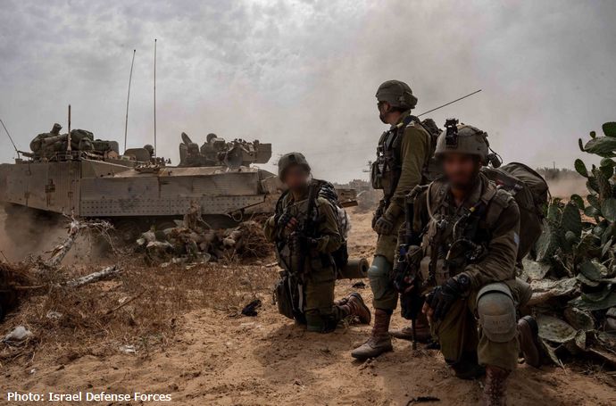 イスラエル軍、人質救出作戦に人道支援物資送用のトラックを利用して難民キャンプに侵入…パレスチナ赤新月社が非難！