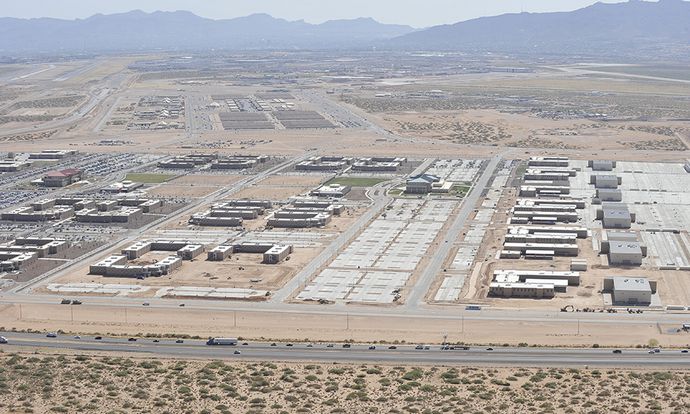 テキサス州の米陸軍基地に国内最大規模の移民収容施設を建設へ…米国防総省！