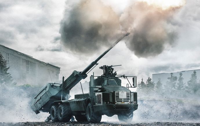 最強の自走榴弾砲がついにウクライナ戦線に出現、スウェーデン供与…約1個旅団相当の装甲車両も！