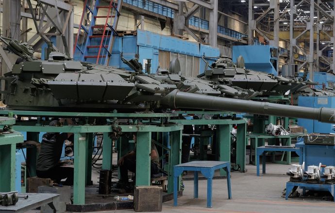 ロシア、戦費確保へ増税ラッシュ…付加価値税上げでインフレ再燃懸念！