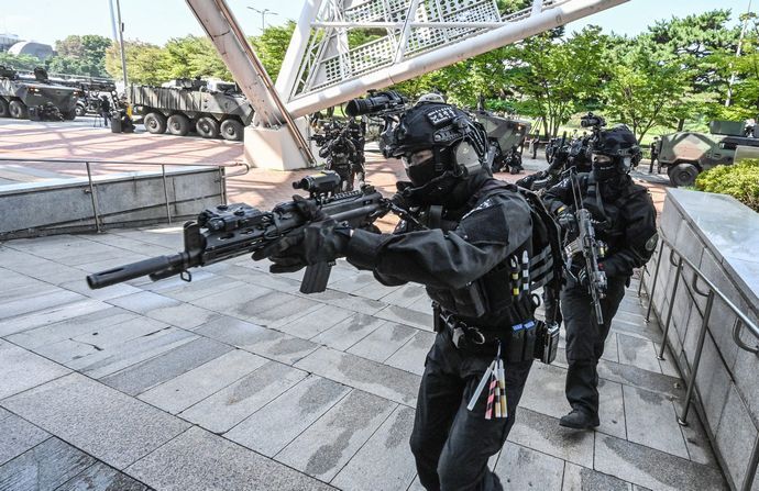 韓国国防部「首都防衛司令部隷下の第55警備団、尹大統領の逮捕阻止に投じれば任務取り消し」！