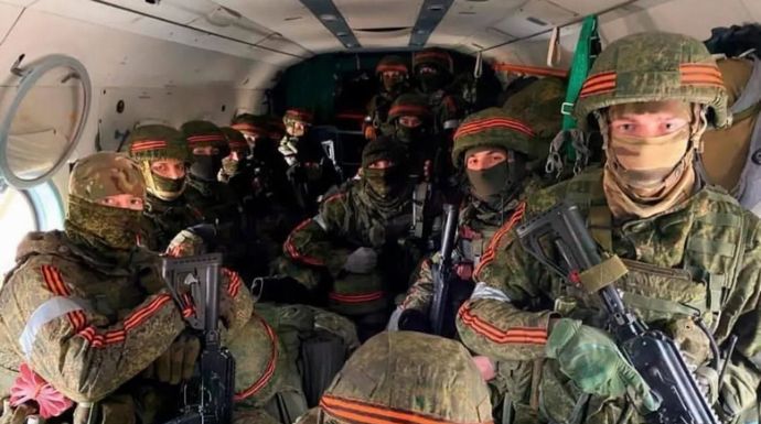 ロシア空挺軍とスペツナズによるヘリボーン作戦「ホストメル空港の戦い」…攻撃の新たな動画が公開！