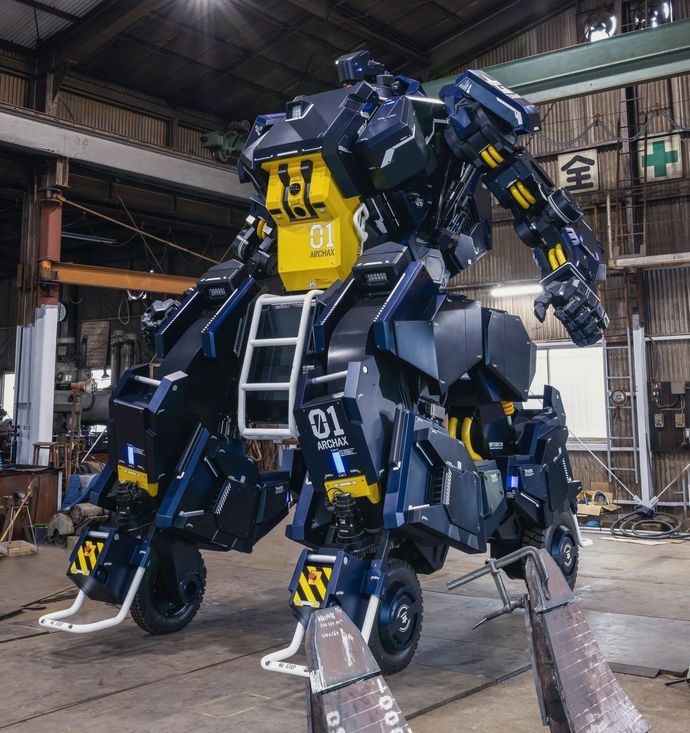 「ガンダム？」「ATだろ」全高4.5mの搭乗型ロボ「アーカックス」プロトタイプが完成！