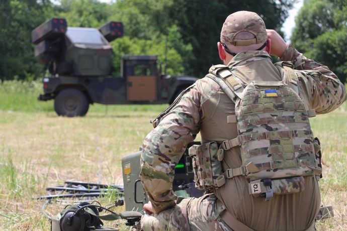戦車の進撃を阻むロシア軍攻撃ヘリKa-52を1週間で5機撃墜…ウクライナ軍がヘリ対策を本格化！
