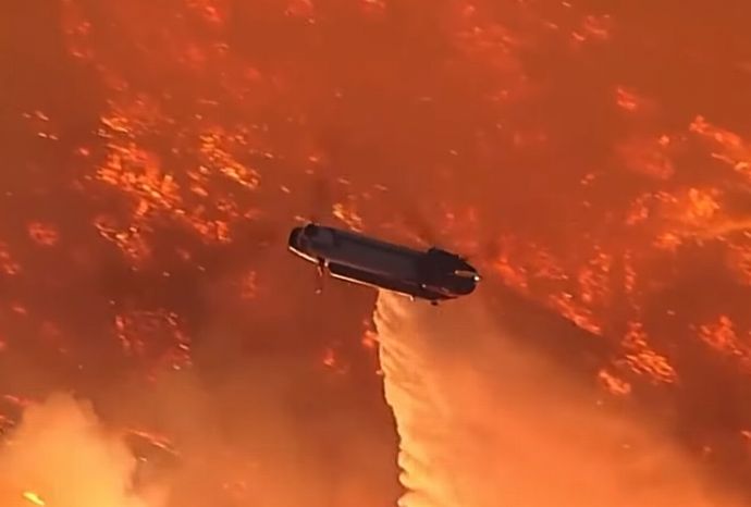 「経済戦争と脱工業化をたくらむグローバリストの陰謀の一部だ」…LA山火事を巡る陰謀論がSNS上で拡散、マスク氏も同調！