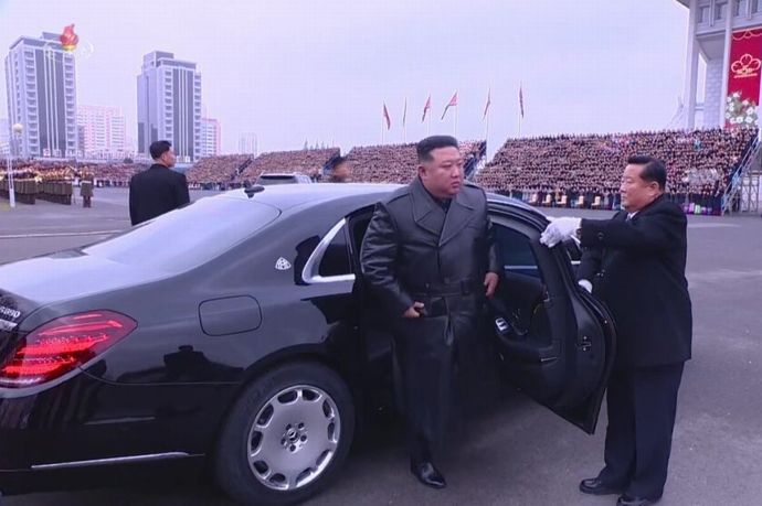 金正恩総書記の大型ベンツを中国車で追い越した軍高官の悲惨な運命！
