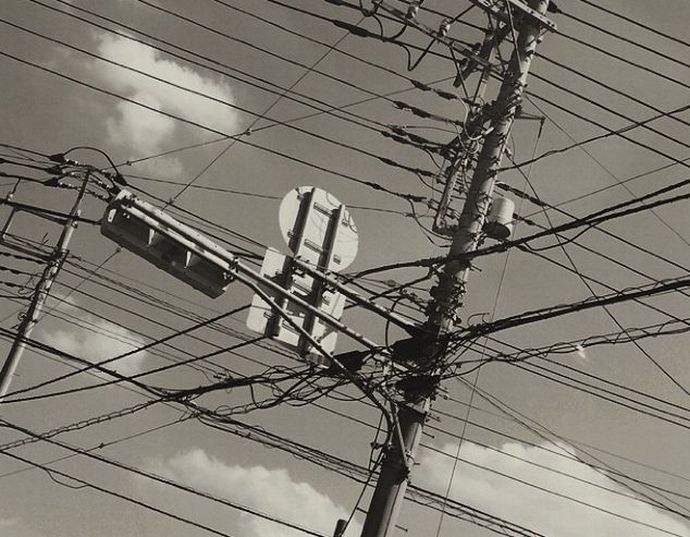 日本はなぜ「電柱大国」になったのか？…中国メディア！