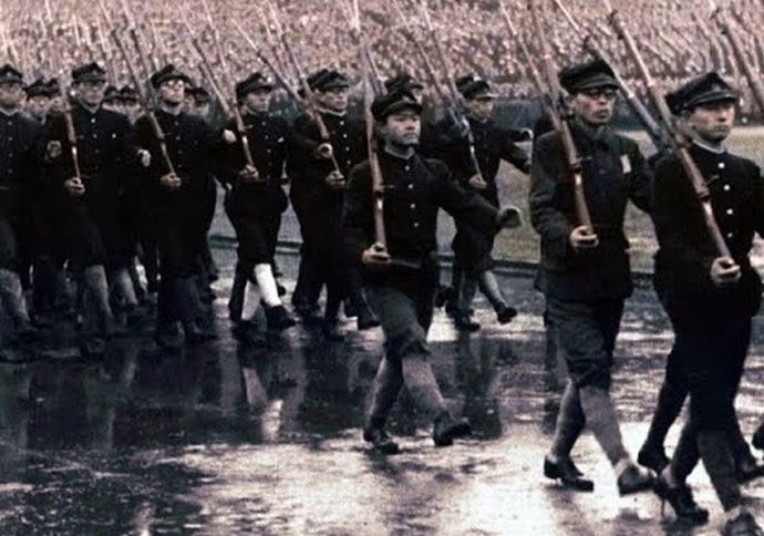 高校野球の入場行進で異例の行動…「軍隊式」に疑問を持ったチームに驚きの反響！