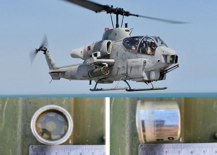 米海兵隊AH-1W攻撃ヘリ、沖縄県内を飛行中に部品落下…重さ約40グラムの脱出装置関連部品！