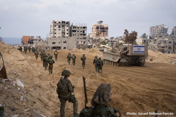 イスラエル軍、ハマス掃討作戦は長期戦になるとして部隊を再編…ガザから一部の戦車を引き揚げと報道！