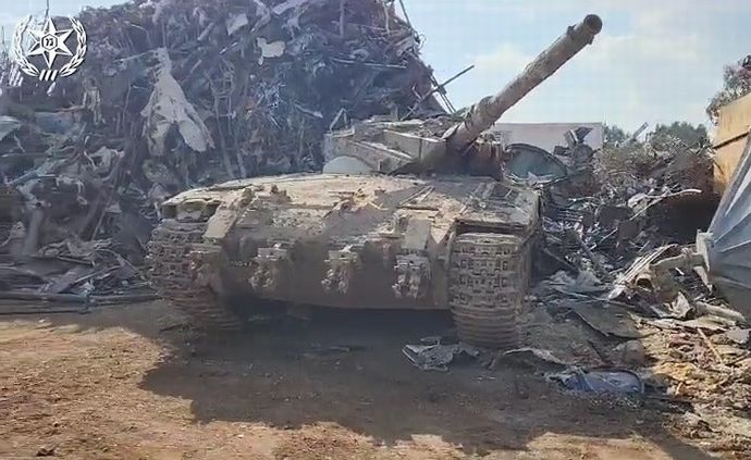 イスラエル軍の施設から「65トンの戦車」が盗まれる…警察が金属泥棒を逮捕！