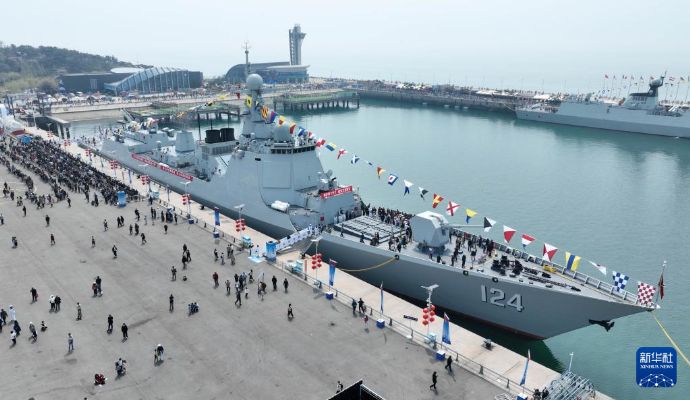 中国海軍創建75周年、各地の基地で艦艇の一般公開を実施…多くの人が来場！
