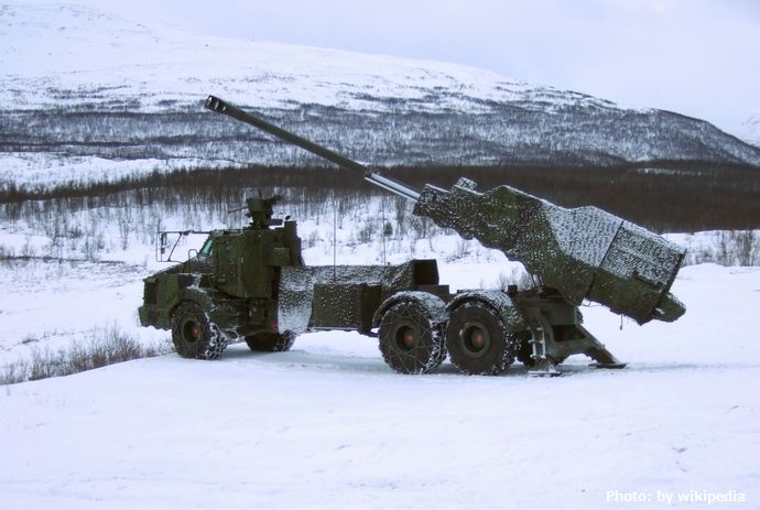 ウクライナ軍にアーチャー自走榴弾砲が配備…初段発射から約1分強で陣地変換！