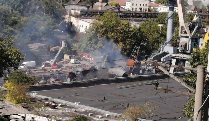 ウクライナ軍、ロシア黒海艦隊司令部の攻撃に成功と発表！