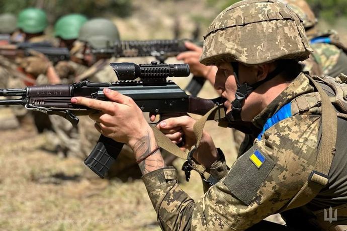 訓練キャンプから逃走し隣国モルドバに不法入国しようとしたウクライナ軍兵士、国境警備隊に撃たれ死亡！