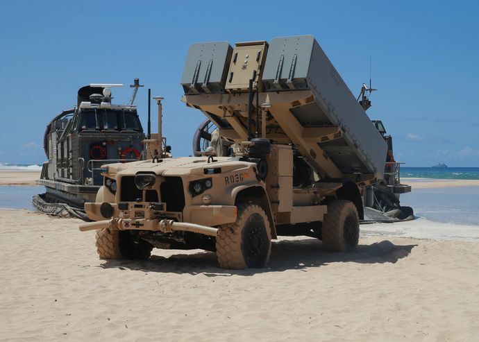 対中国で軍の再編急ぐ米軍、新部隊「海兵沿岸連隊」創設の狙いは？！