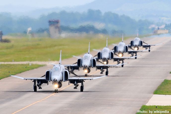 韓国空軍F-4E墜落…2000年以降でF-5Eと合わせて計15機が墜落、2032年までに国産戦闘機KF-21を120機導入！