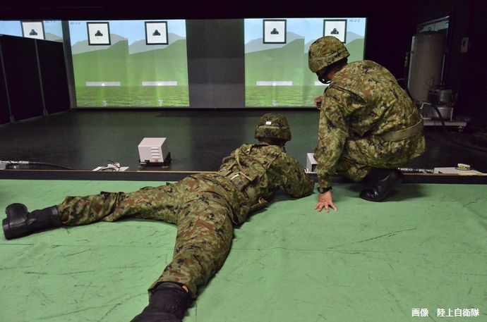 小銃発射の候補生、自衛隊に憧れ繰り返し駐屯地を見学…「訓練前から興奮」銃構えるしぐさ繰り返す！