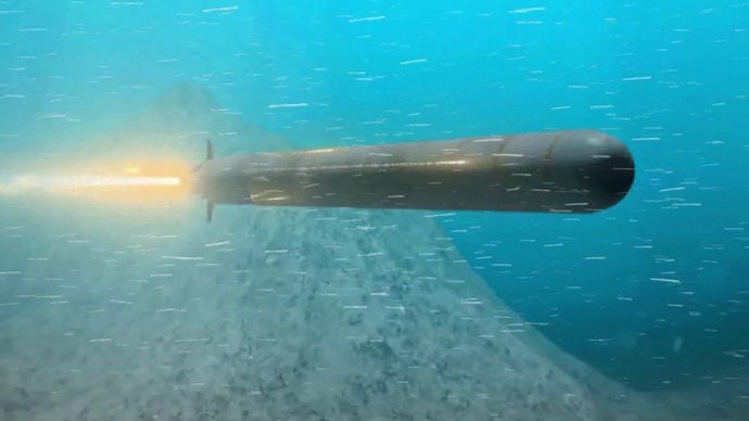 ロシア、スーパー魚雷ポセイドンの核弾頭を初生産…放射性津波起こす破滅の魚雷！