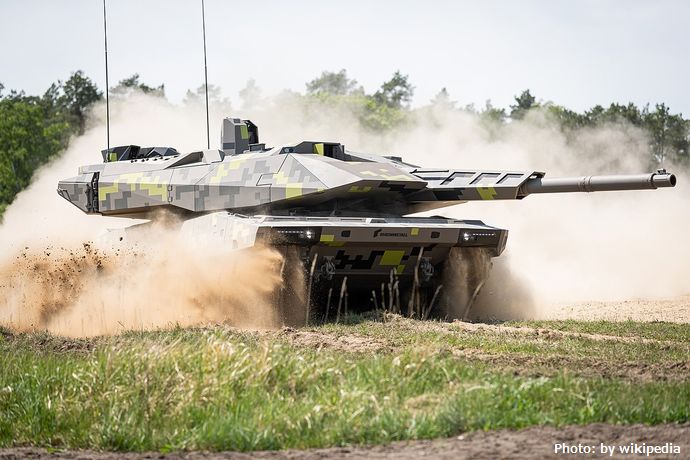 「KF-51 パンター」戦車生産の布石か？ラインメタルCEOがウクライナ訪問でゼレンスキー大統領と会談！