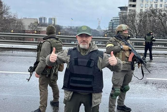 ウクライナ、レズニコフ国防大臣近く更迭と報道…汚職関連か！