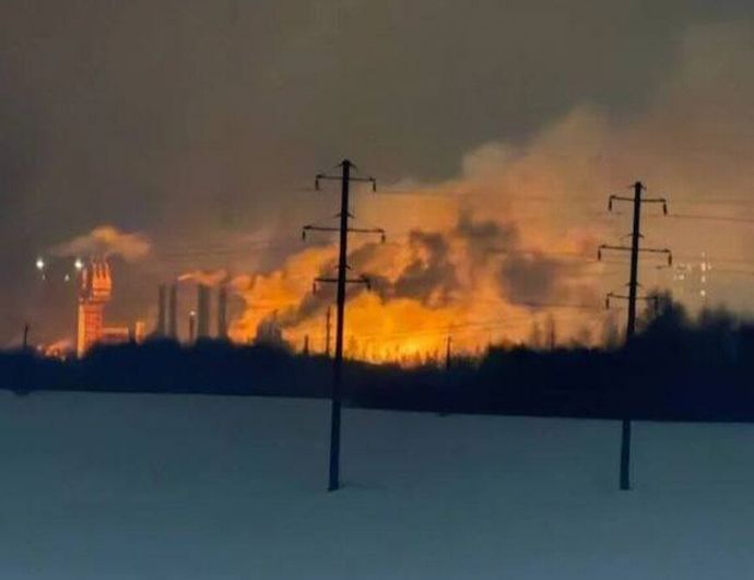 ロシアの火薬肥料工場がドローン攻撃で爆発…国内の火薬総量の10%が燃える！