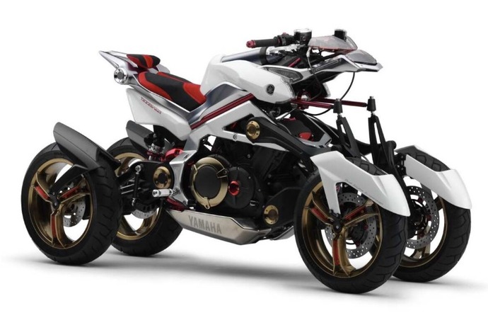 ヤマハの斬新4輪車「テッセラクト」はクルマ？それともバイク？！