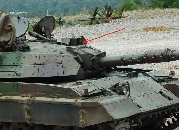 照準器に直撃弾を食らうも生還したウクライナ軍のM-55S戦車！