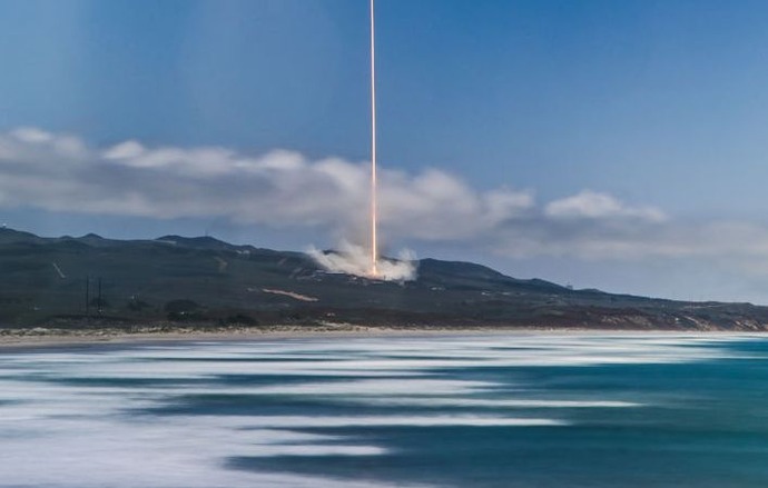 中国政府がAI技術を活用し、ハワイ山火事巡り偽情報を拡散か…米の「気象兵器」原因と！