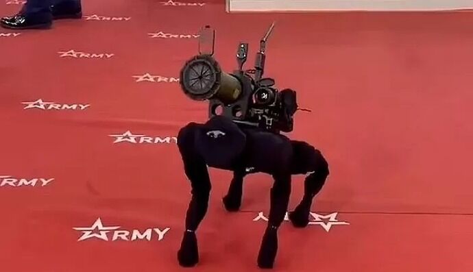 ロシア政府が公開した犬型武装ロボット「M-81」…アリババで売られてる中国製ロボットだった疑惑が浮上！