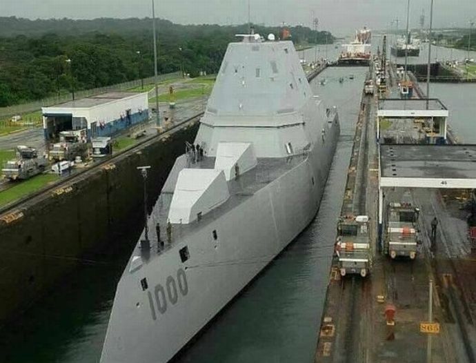 パナマ運河通航料「ぼったくり」…トランプ氏「運河を違法に運営する素晴らしい中国の兵士よ。メリークリスマス」！