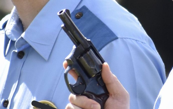 拳銃に実弾を装填しないままおよそ1か月間勤務、男性巡査を本部長注意処分…愛媛県警！