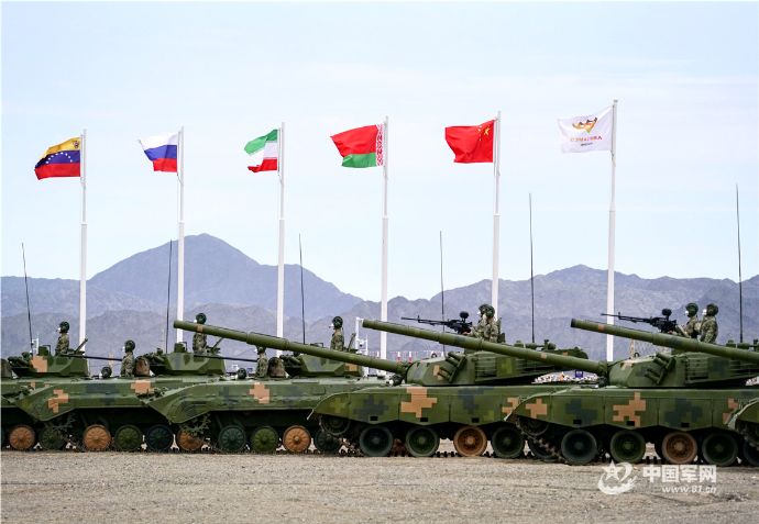中国新疆ウイグル自治区で世界各国の軍人が参加する競技大会が開催…ロシア軍人も参加！