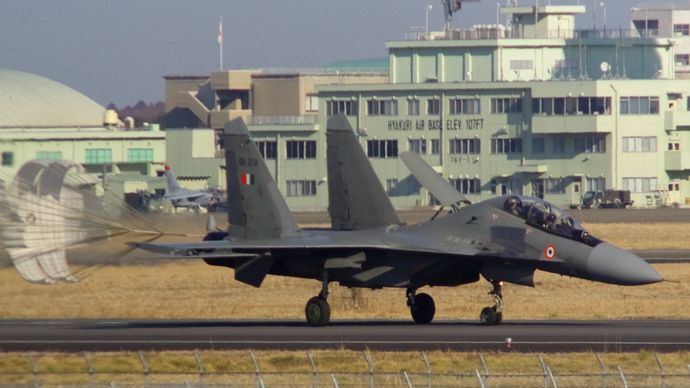 トランプ米大統領、インドに25％関税とペナルティー賦課「軍装備品やエネルギーをロシアから購入」！