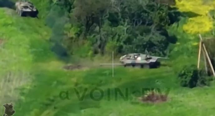 フランス供与の装輪装甲車AMX-10RCをウクライナ軍が批判…ロシアメディア！