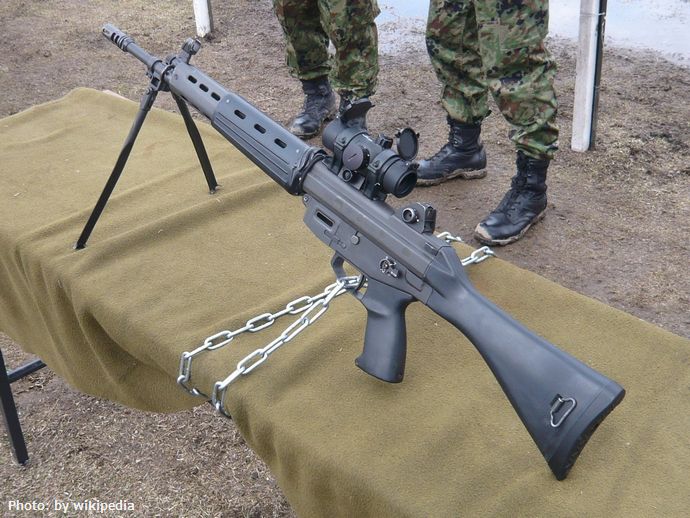 JGSDF_Type_89_Assault_Rifle_20100418-01