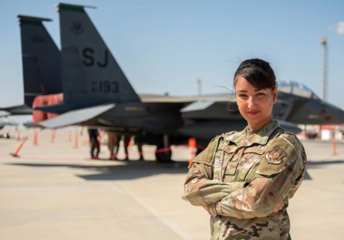 ネリス米空軍基地所属の上級曹長アマル・ジェザール、2025年「12人の優秀空軍兵士賞」にノミネート！