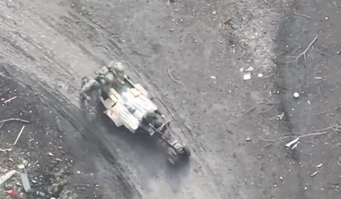 新しく編成されたロシア軍の精強なる自動車化歩兵師団www！