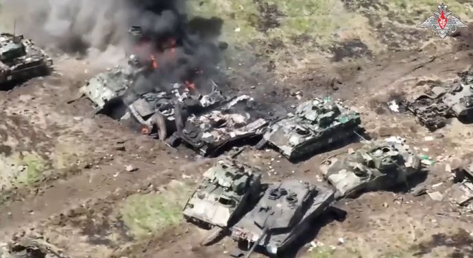 ドイツ製主力戦車「レオパルト2」、ロシア軍の攻撃で3両損失を初確認、ブラッドレー歩兵戦闘車は11両…兵器損失調査団体！