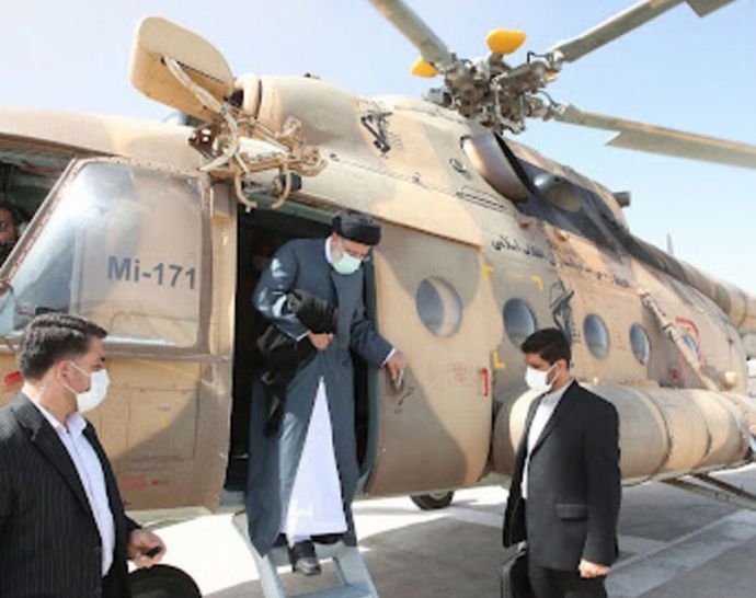 イランのライシ大統領搭乗のヘリが事故、目的地に到着せず…悪天候で捜索難航！