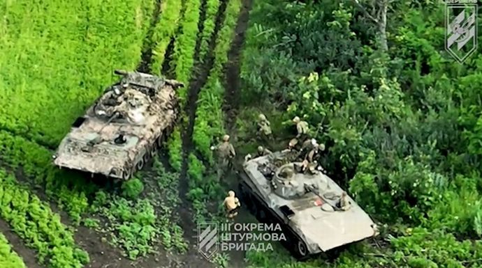 ウクライナ陸軍第3独立強襲旅団(アゾフ旅団)が、クリシチフカ近郊でロシア軍の増援部隊を砲撃…バフムト方面で4個旅団が並列攻撃！