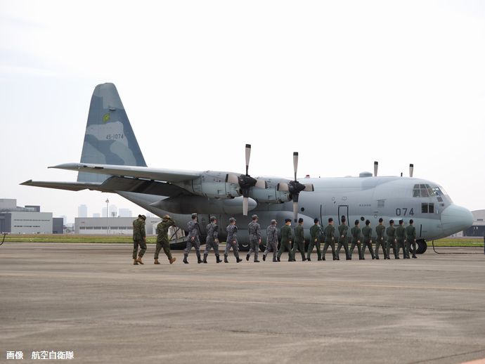 スーダンの邦人退避へ、空自輸送機が周辺国ジブチに到着…C-130・C-2輸送機…KC-767空中給油機の3機！