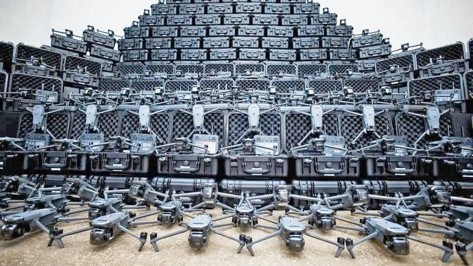 ウクライナ軍の無人機1700機が前線に、なんか戦争の形が変わったな…自衛隊は適応できるんか？！