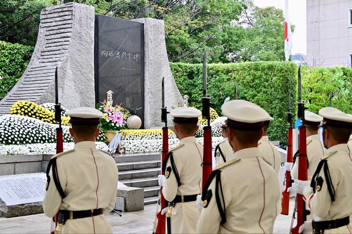 石破首相、自衛隊の殉職隊員追悼式に参列「遺志受け継ぎ国守る」！