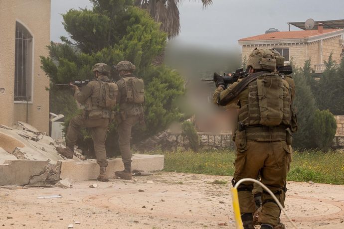 イスラエル軍の攻撃でレバノン死者2千人、ネタニヤフ首相が前線視察「戦争続いている」！